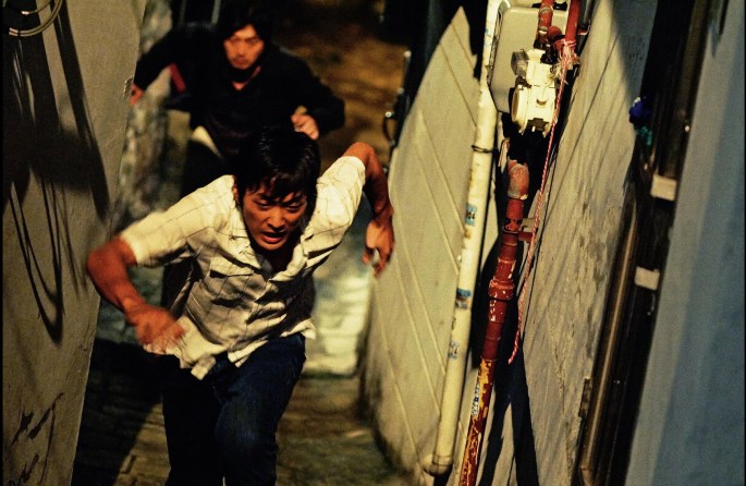 The Chaser 2008 Korean film alley chase scene Na Hong-jin